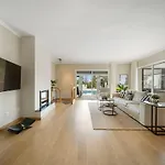 3br In New Andalucia *