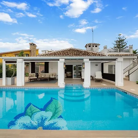 3br In New Andalucia