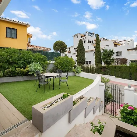 3br In New Andalucia