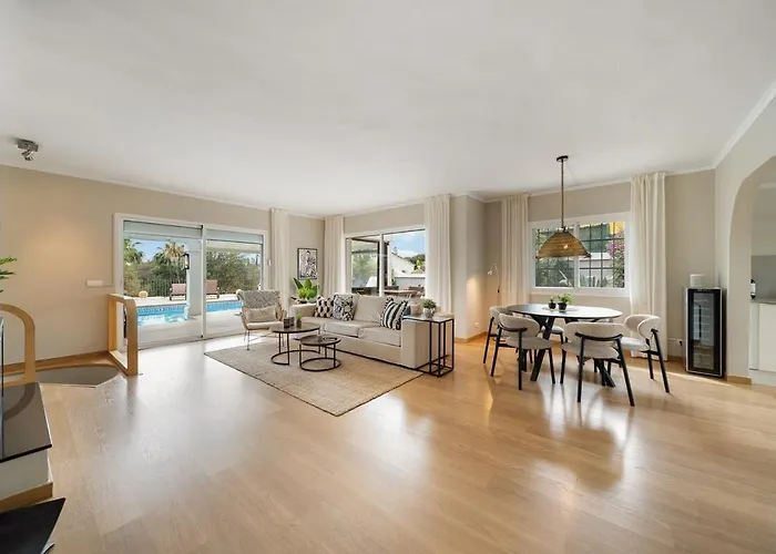 3br In New Andalucia Marbella