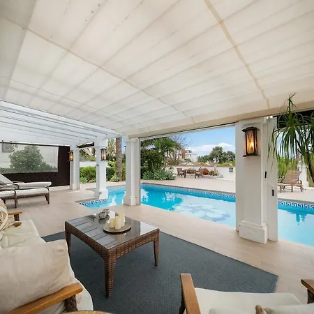3br In New Andalucia Casa de Férias