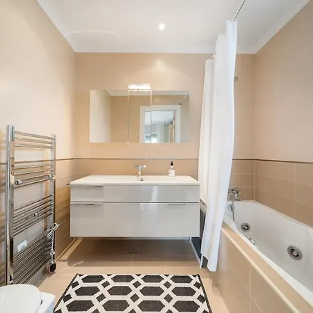 3br In New Andalucia 马尔韦利亚