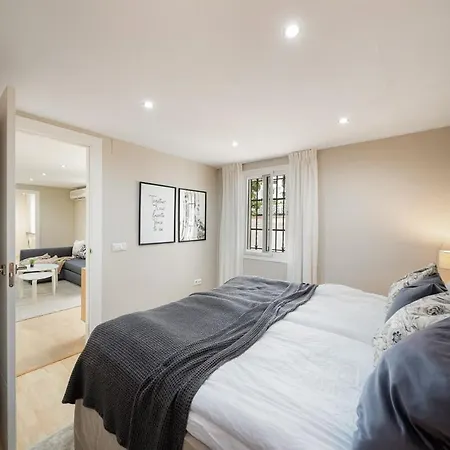 3br In New Andalucia 度假居 *