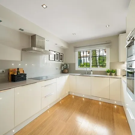 3br In New Andalucia 马尔韦利亚